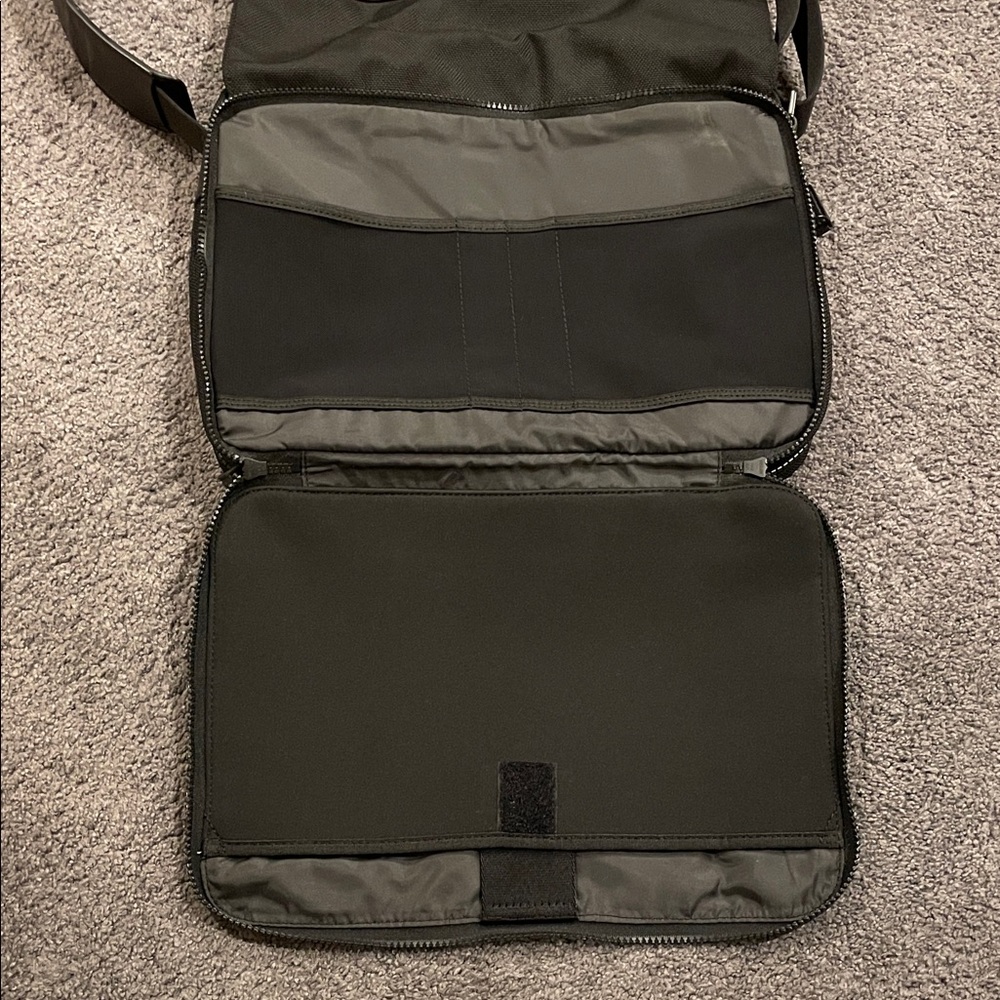 Michael Kors Men’s Black Canvas Messenger Bag - Picture 7 of 7